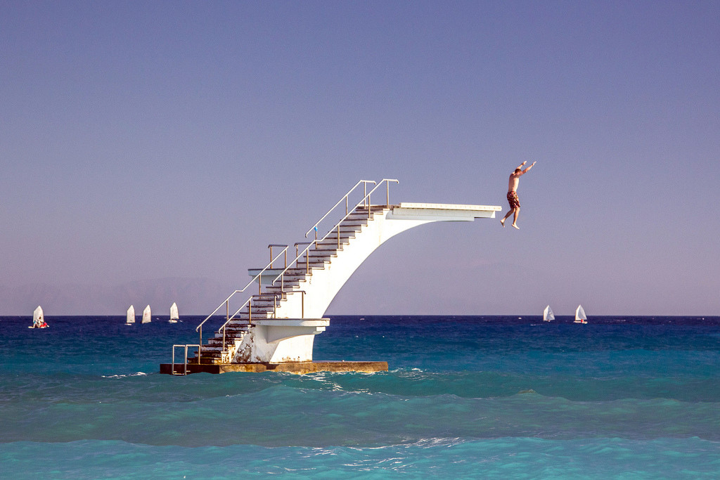 Вышка для ныряния на Родосе, Греция – фотографии Греции