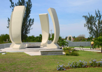 Памятник в Кингстоне, Ямайка. Фото 2 – фотографии Ямайки