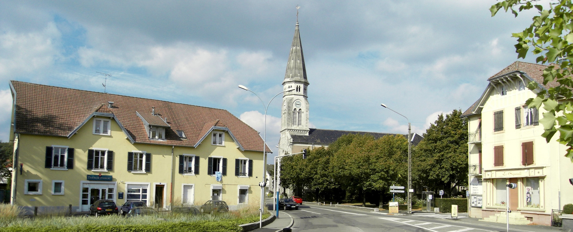 Улица в Бельфоре, Франция. Фото 2 – фотографии Франции