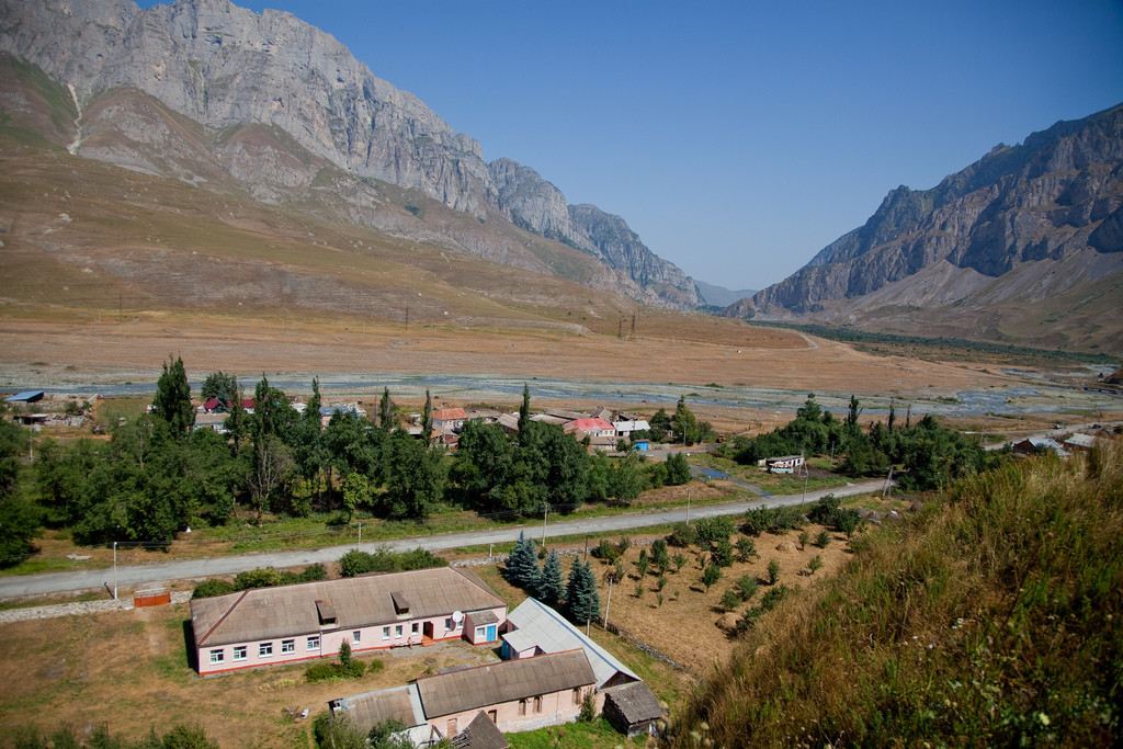 Селение Даргавс в Северной Осетии. Фото 1 – фотографии России