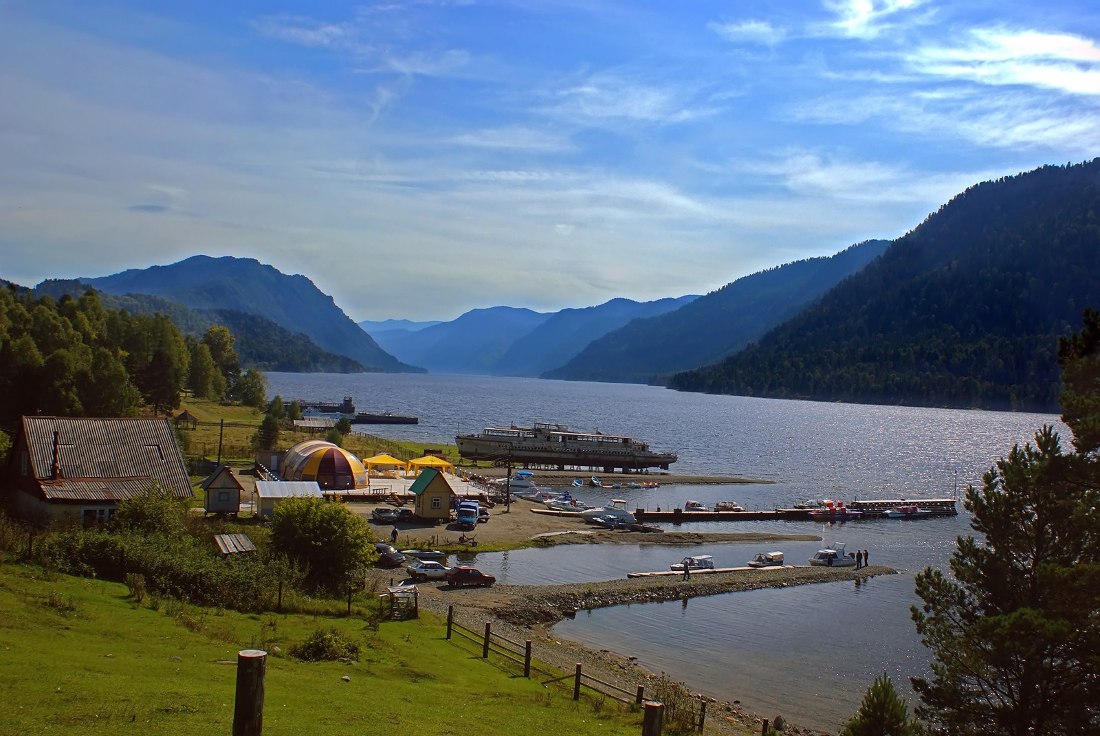 Телецкое озеро на Алтае – фотографии России