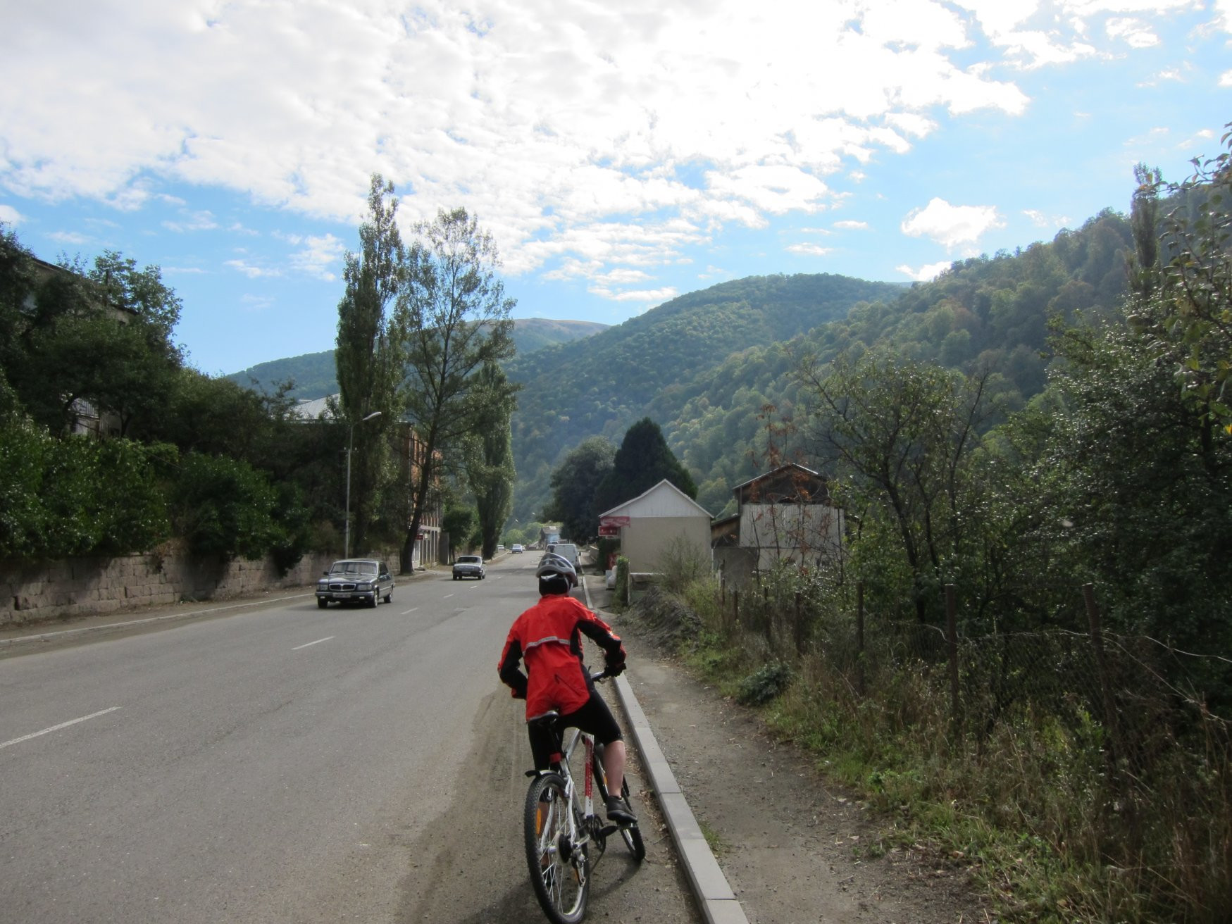 Дорога в Дилижан, Армения – фотографии Армении
