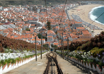 Трамвай в Назаре, Португалия – фотографии Португалии