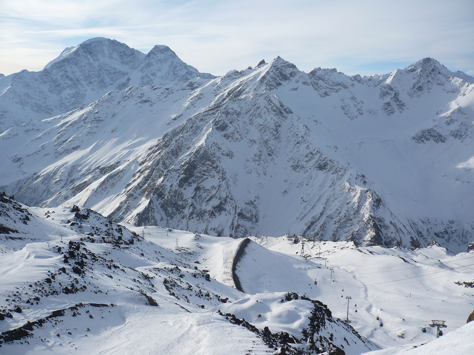 Азау. Панорама с канатной дороги, Россия – фотографии России