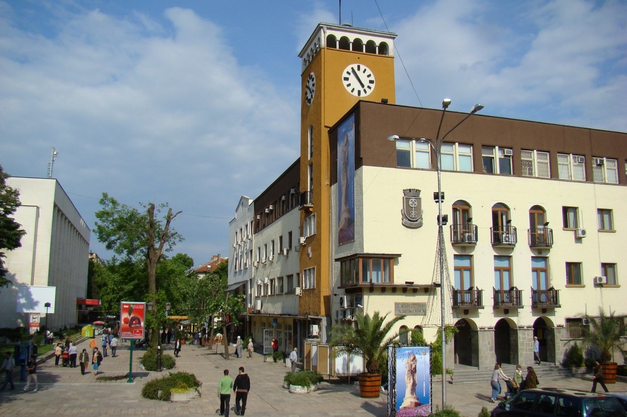 Улица  в Хасково, Болгария. Фото 5 – фотографии Болгарии