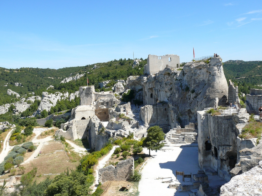 Развалины в Ле-Бо-де-Прованс, Франция. Фото 6 – фотографии Франции