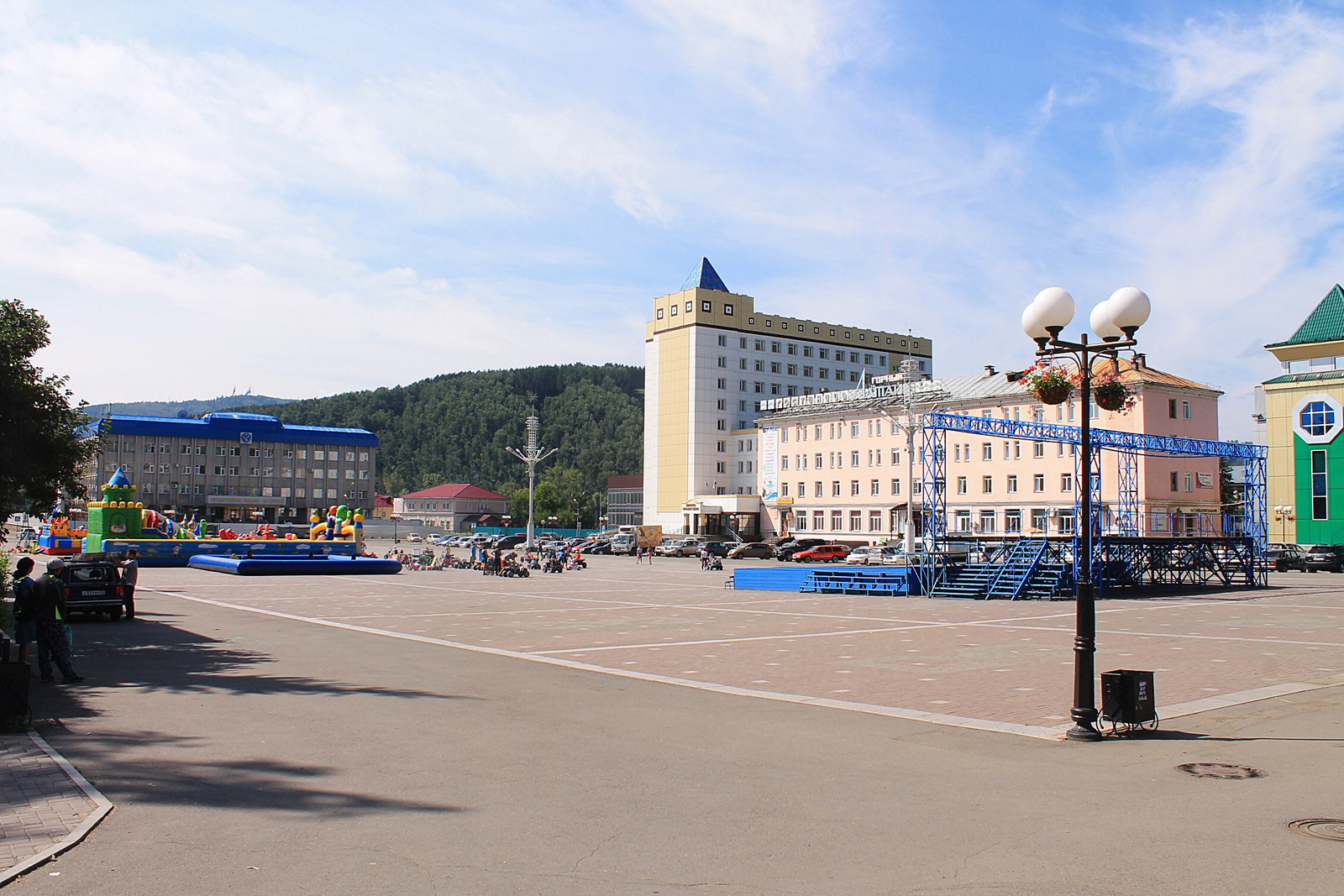 Город Горно-Алтайск в Республике Алтай – фотографии России