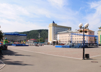 Город Горно-Алтайск в Республике Алтай – фотографии России