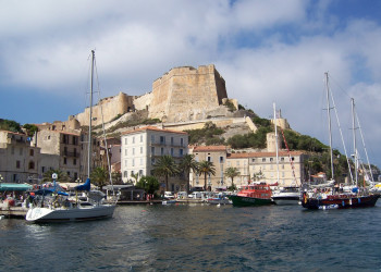 Дома в Бонифачо, Франция. Фото 5 – фотографии Франции