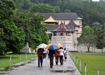 Храм Зуба Будды, также известный как Шри Далада Малигава. Фото 3 – фотографии Шри-Ланки