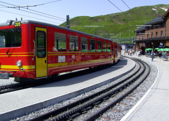 Юнгфрау - швейцарская зубчатая железная дорога. Фото 1 – фотографии Швейцарии