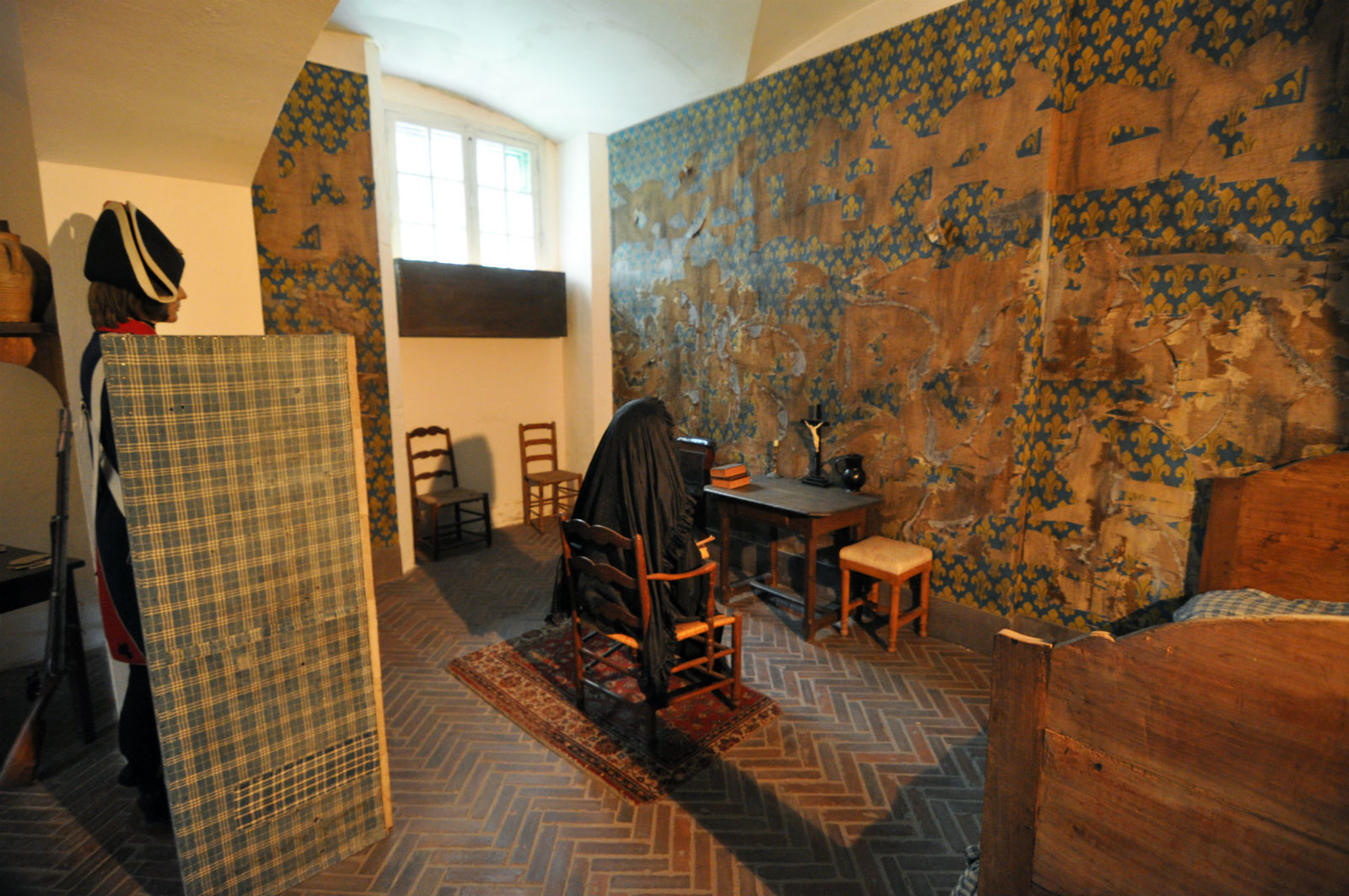 Внутри замка Консьержери в Париже – фотографии Франции