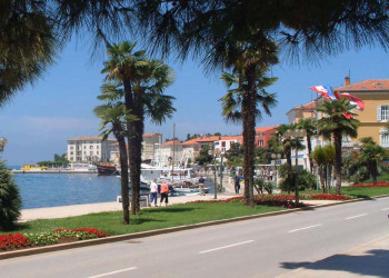 Набережная в Пореч, Хорватия – фотографии Хорватии