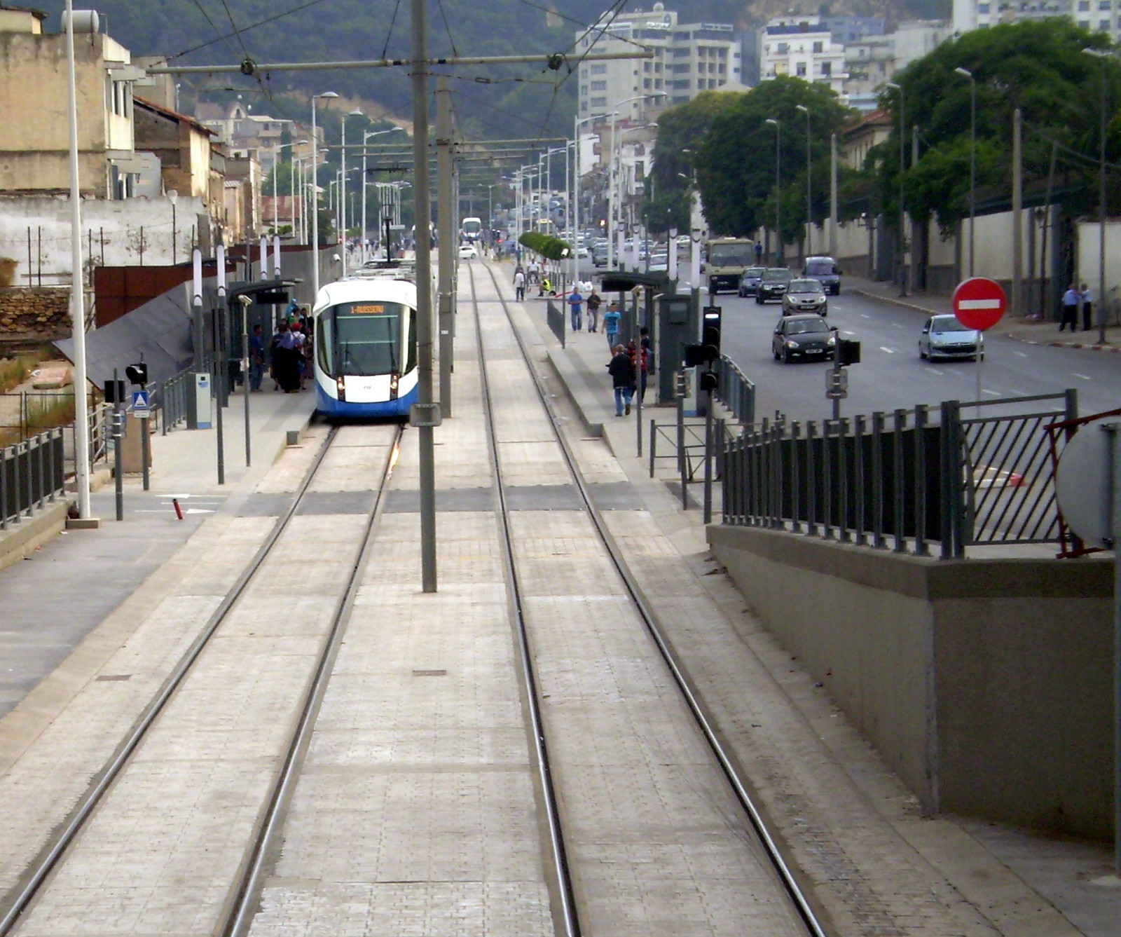 Трамвай в городе Алжир – фотографии Алжира