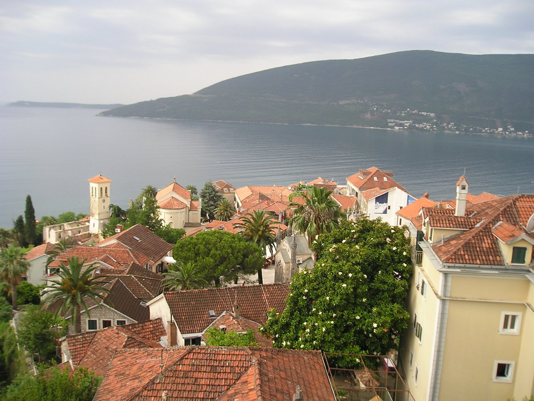 Дома в Херцег-Нови, Черногория. Фото 27 – фотографии Черногории