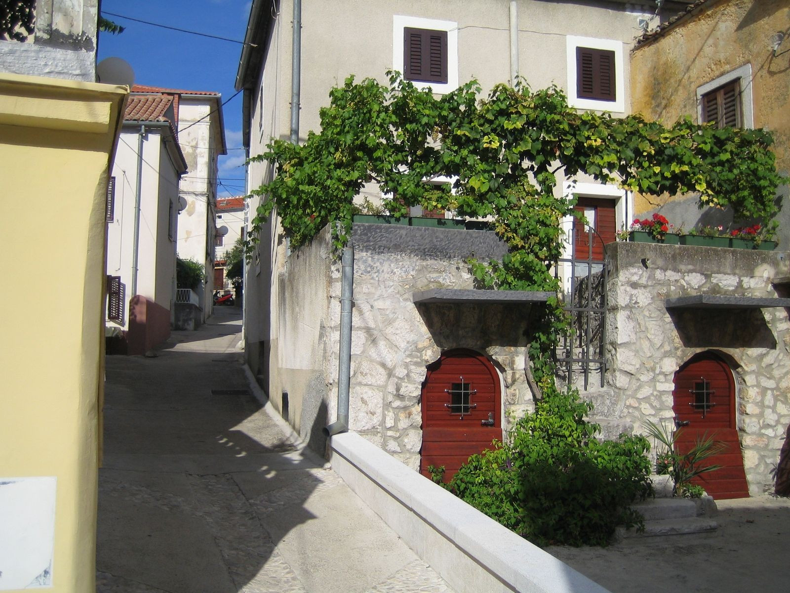 Улица в Омишале, Хорватия. Фото 4 – фотографии Хорватии