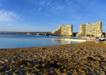 Песчаный пляж бассейна San Alfonso del Mar, Чили – фотографии Чили