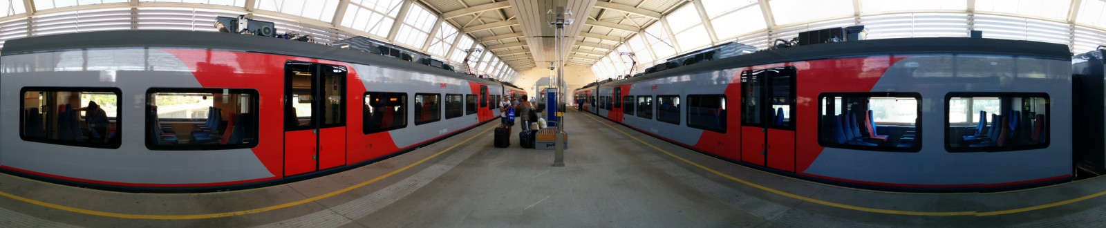 Станция "Аэропорт Сочи" в Адлере – фотографии России