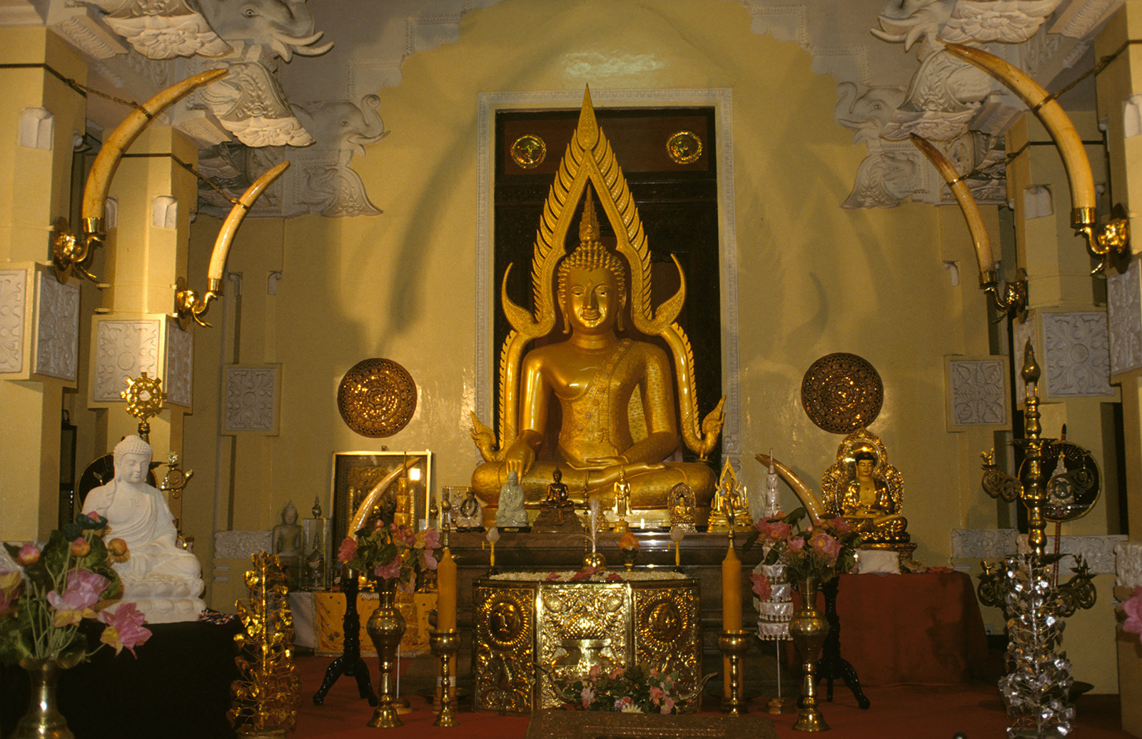 Буддистский Храм Зуба Будды в Канди. Фото 8 – фотографии Шри-Ланки