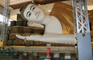 Статуя Будды Шветхальяуна – фотографии Мьянмы