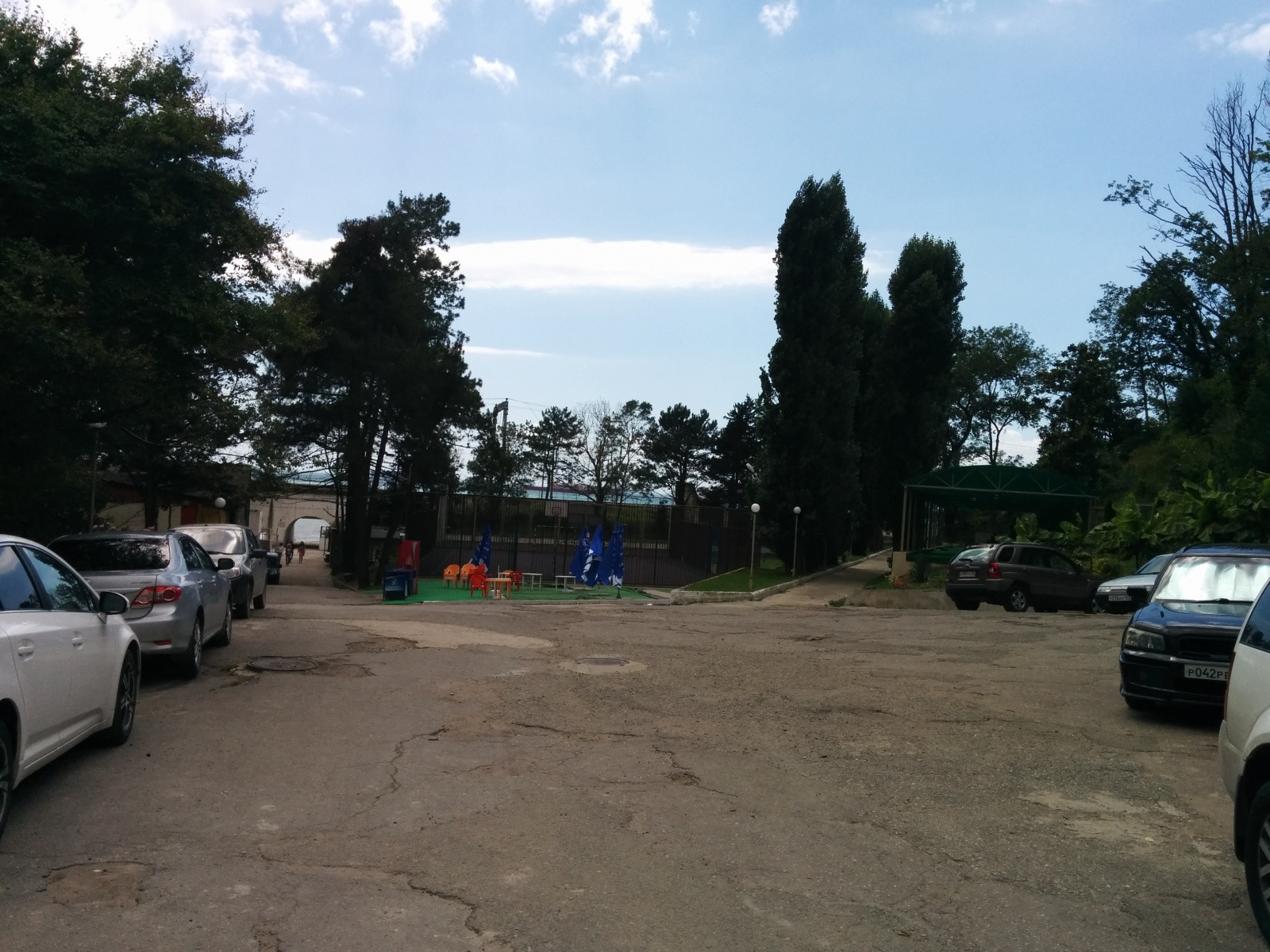 Южный, спортивные площадки – фотографии России