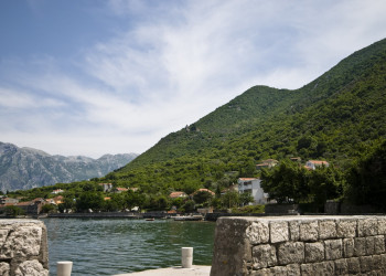 Берега в Котор, Черногория – фотографии Черногории