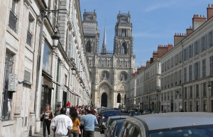 Улица в Орлеане, Франция – фотографии Франции