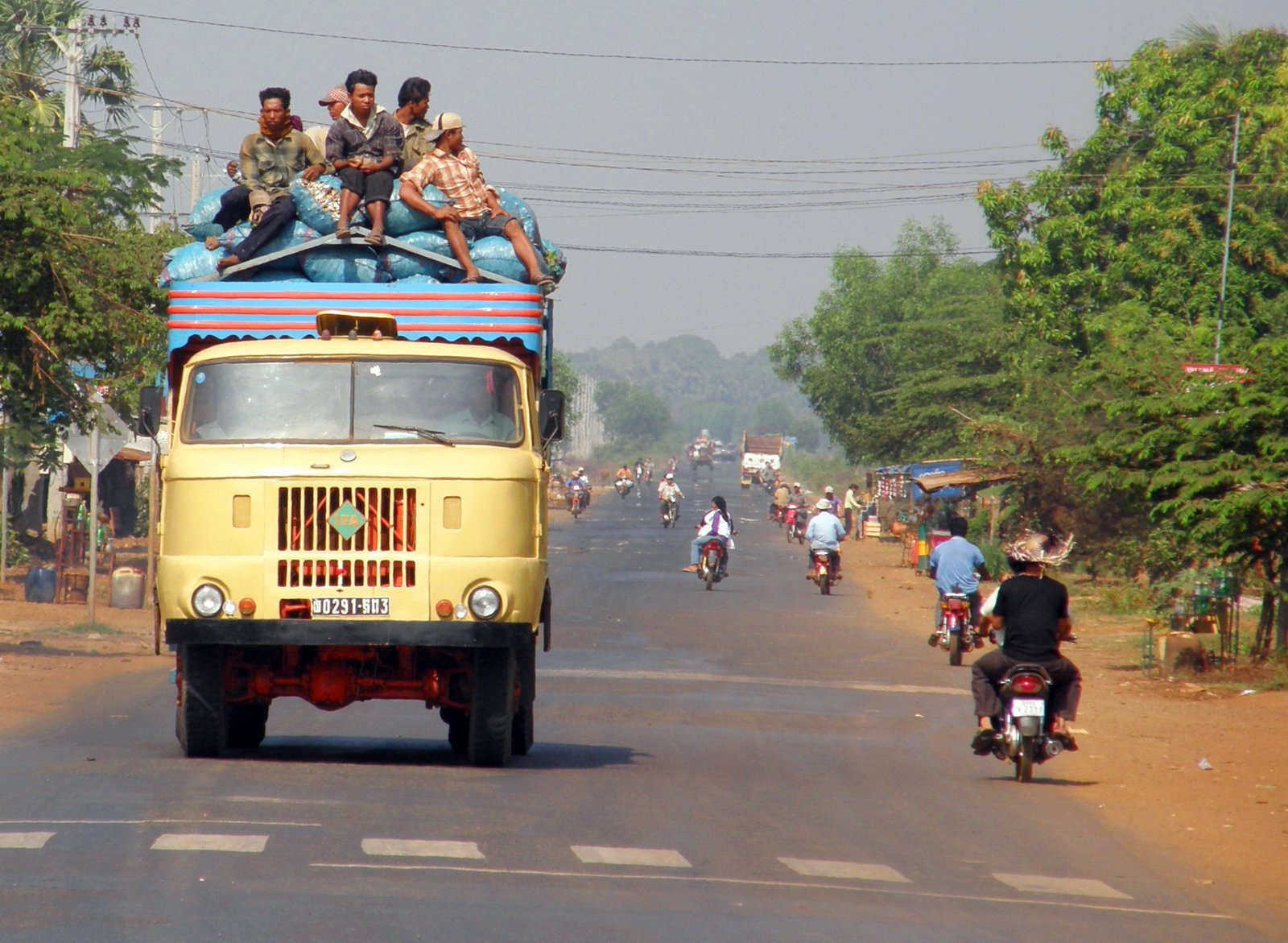 Транспорт в Кампонгтяме, Камбоджа. Фото 5 – фотографии Камбоджи