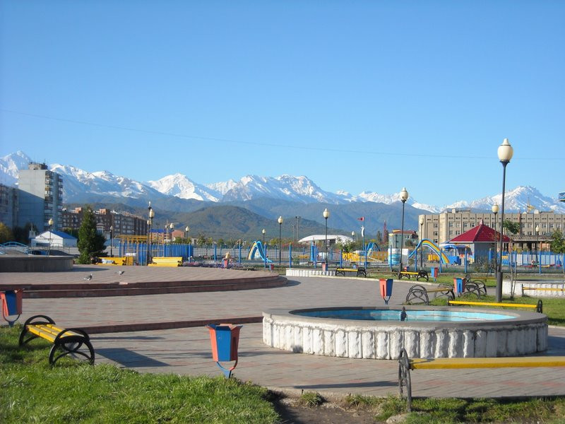 Парк в Владикавказе, Россия.Фото 1 – фотографии России