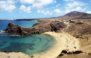 Пляж на острове Лансароте (Lanzarote) – фотографии Канарских островов