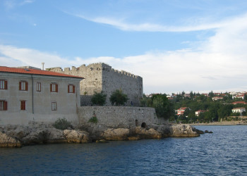 Дома в Крк, Хорватия. Фото 8 – фотографии Хорватии