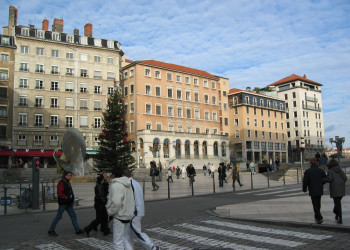 Дома в Лионе, Франция – фотографии Франции