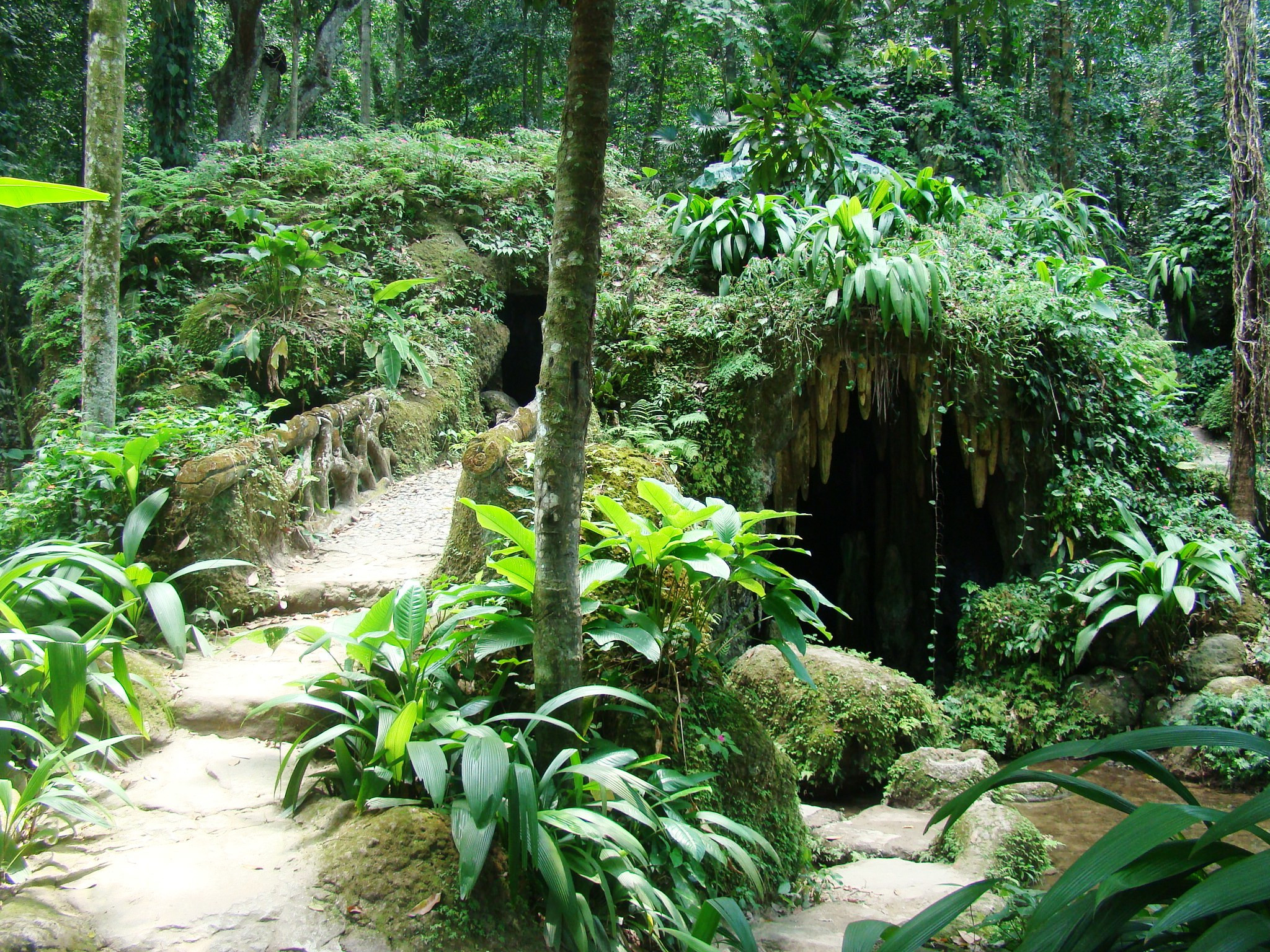 Парк Лаже (Parque Lage) – городской общественный парк в Рио – фотографии Бразилии