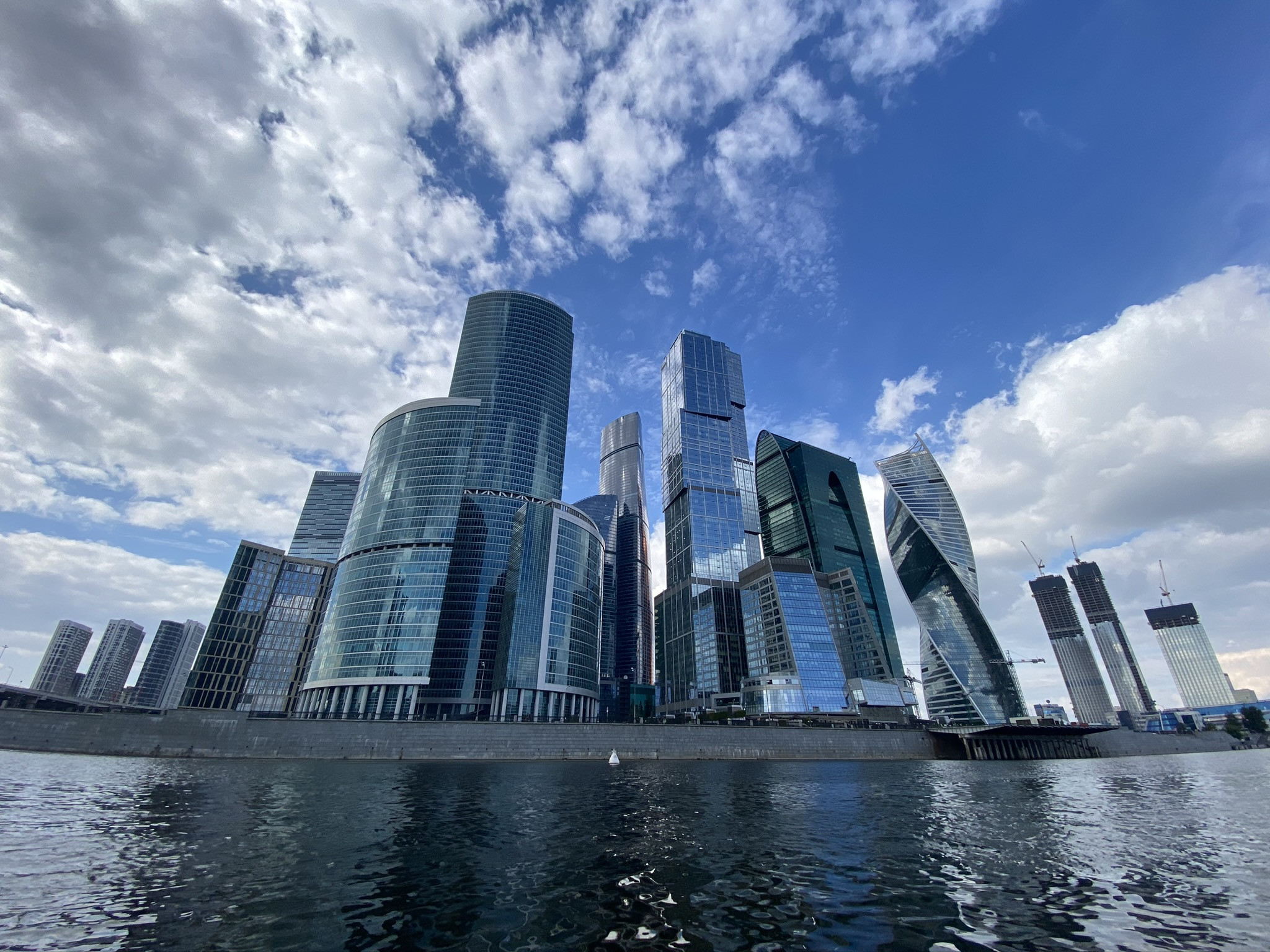 Вид на Москва-сити с воды – фотографии России
