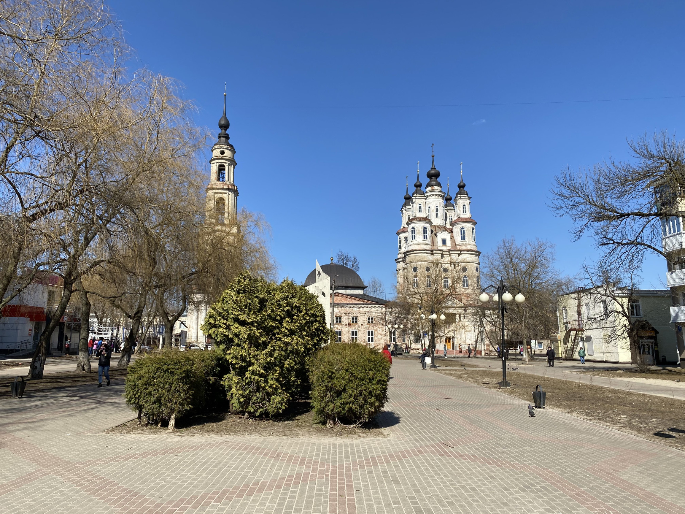 Церковь возле площади победы в Калуге – фотографии России