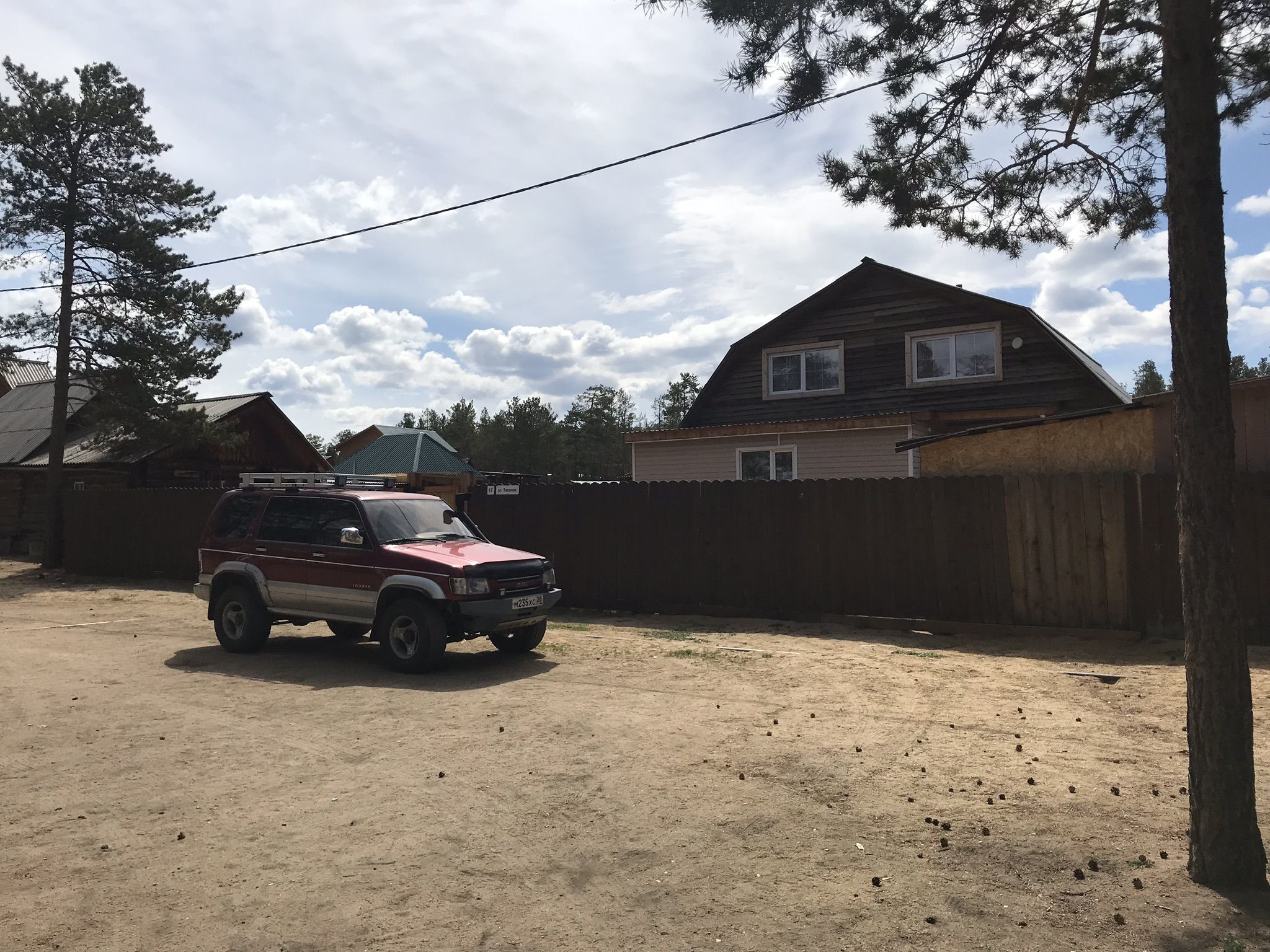 Улочки в поселке Хужир, Байкал – фотографии России