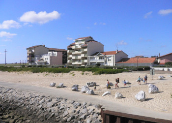 Дома в Мимизане, Франция – фотографии Франции