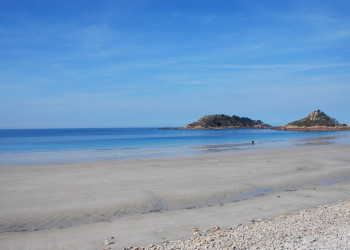 Море в Требердене, Франция – фотографии Франции