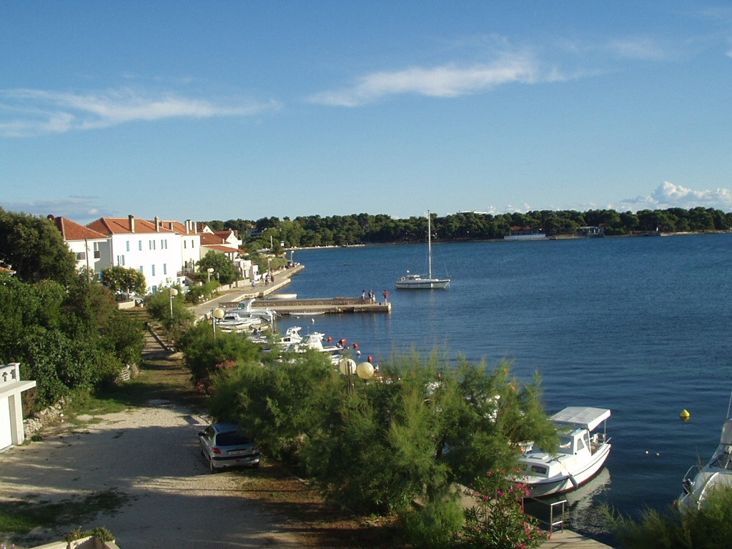 Набережная в Петрчане, Хорватия. Фото 3 – фотографии Хорватии