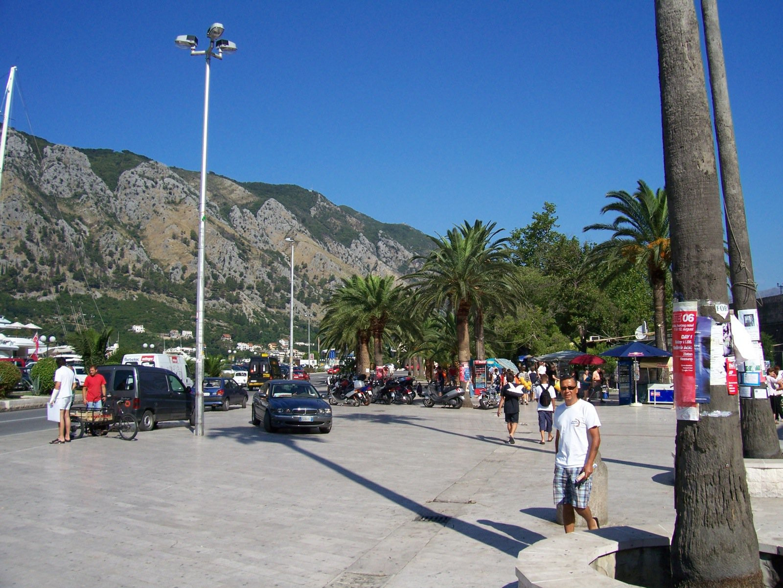 Улица в Которе, Черногория. Фото 29 – фотографии Черногории