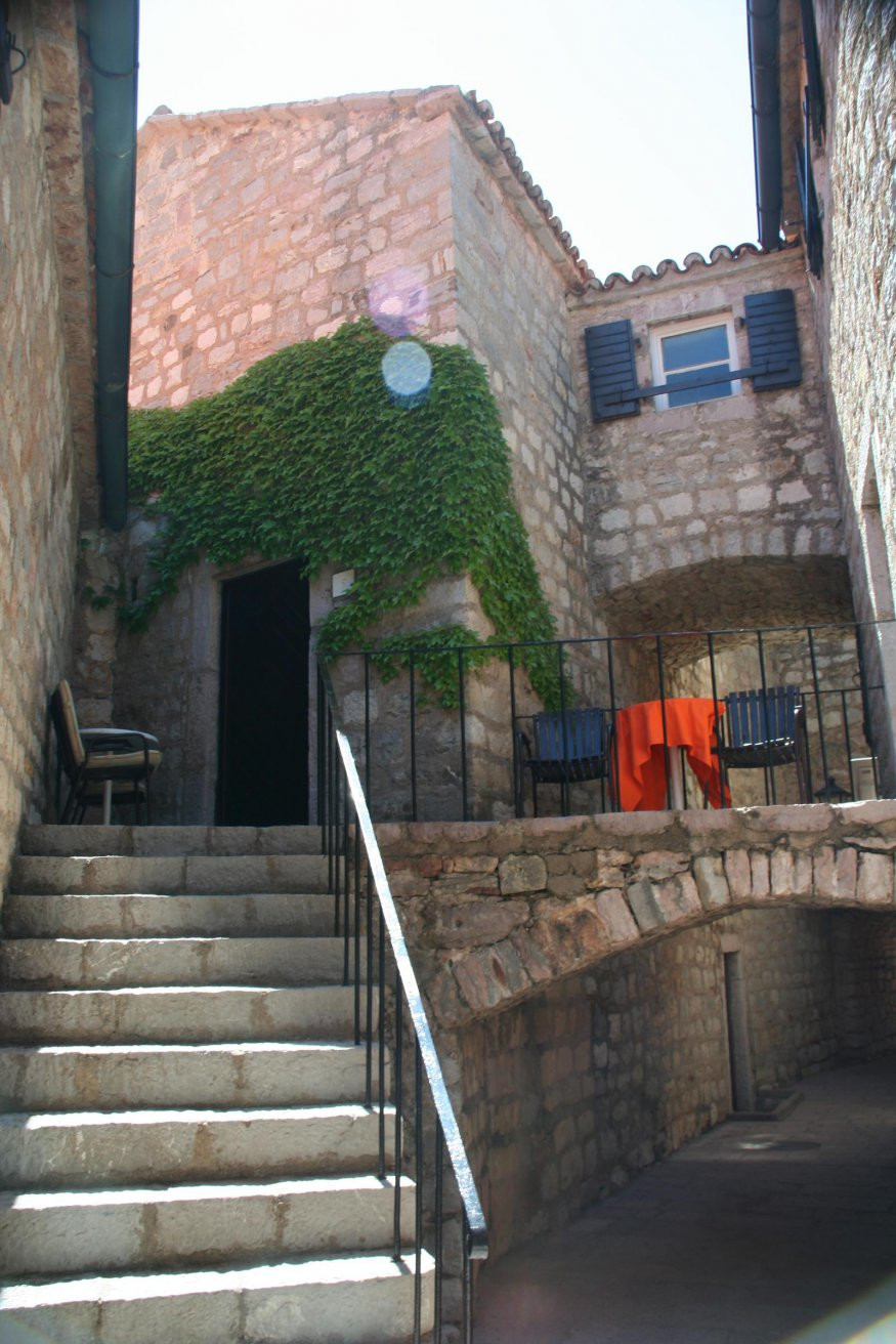 Дома в Святой Стефан, Черногория. Фото 5 – фотографии Черногории