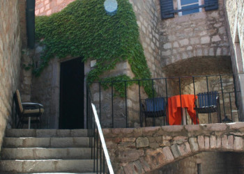 Дома в Святой Стефан, Черногория. Фото 5 – фотографии Черногории