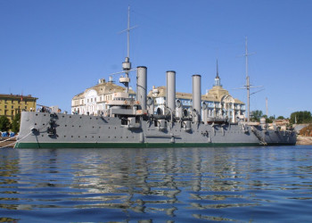 Знаменитая Аврора – фотографии России