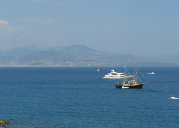 Яхты и катера в Антиб, Франция. Фото 17 – фотографии Франции