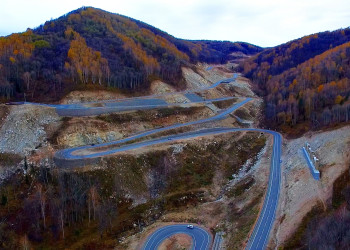 Серпантин в районе Белокурихи, Алтайский край – фотографии России