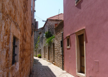 Улица в Стари Град, Хорватия. Фото 8 – фотографии Хорватии