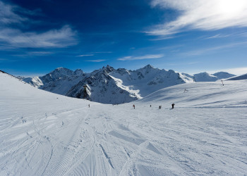 Трасса между Миром и Кругозором, Россия. Фото 1 – фотографии России