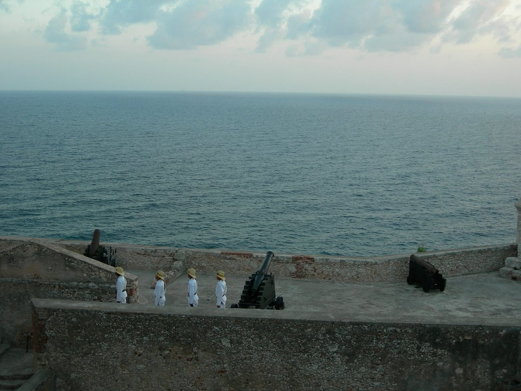 Море в Сантьяго-де-Куба, Куба – фотографии Кубы