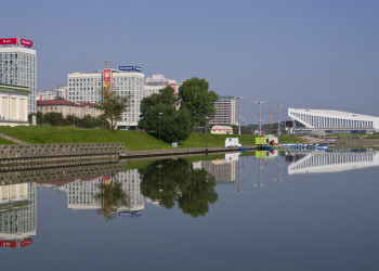 Набережная в Минске, Беларусь. Фото 1 – фотографии Беларуси