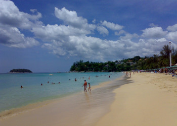 Пляж в Ката-Бич, Тайланд. Фото 30 – фотографии Таиланда